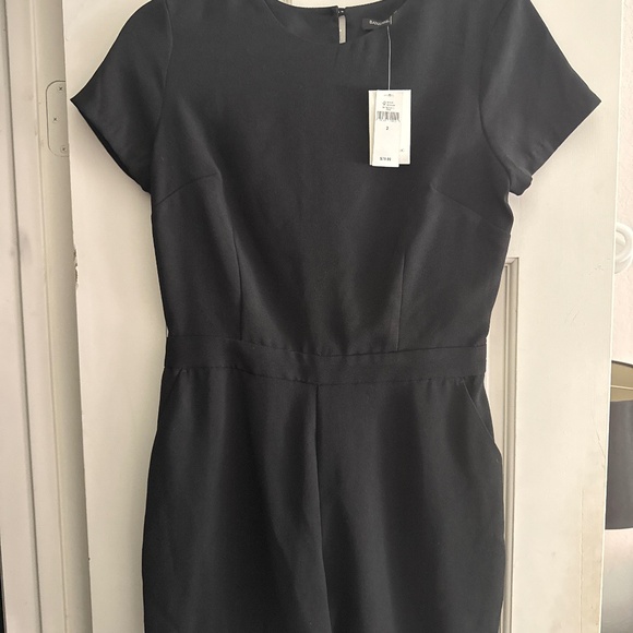 Banana Republic Pants - BANANA REPUBLIC women's size 2 black romper